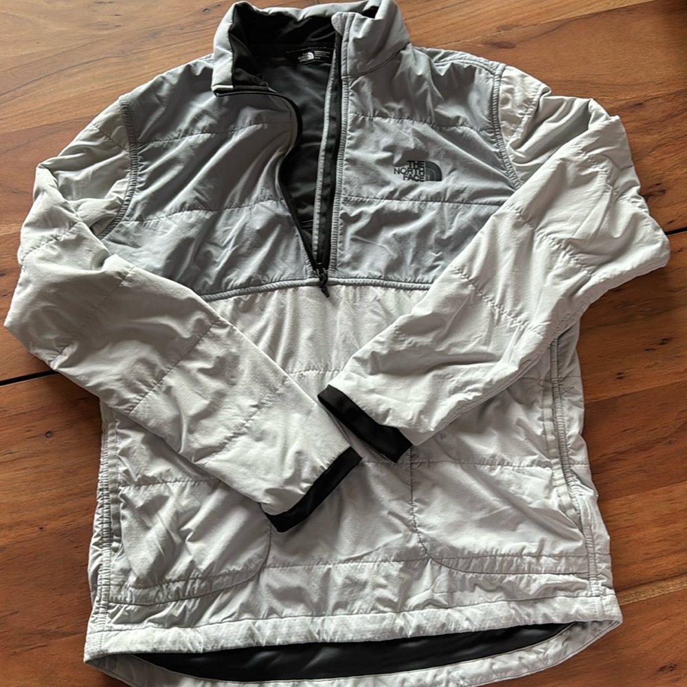 The North Face quarter zip medium pullover